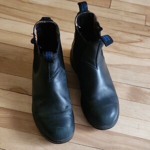 Blundstone Black Leather Ankle Boots